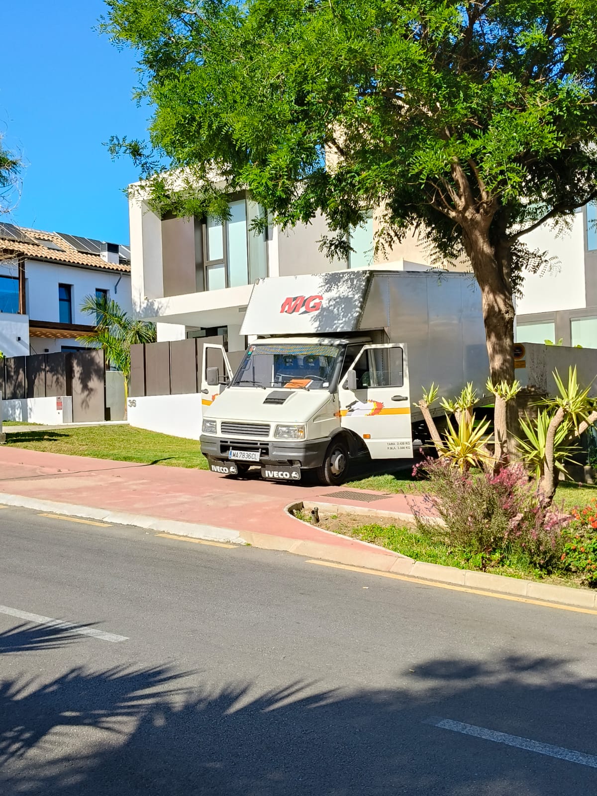 Furgoneta para punto limpio